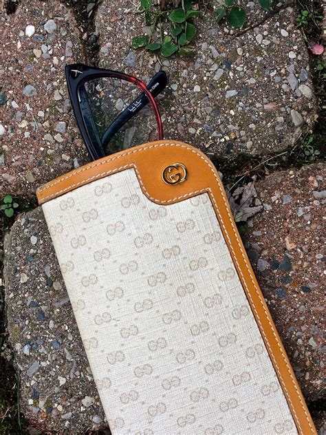 buy gucci sunglasses case|vintage gucci eyeglass case.